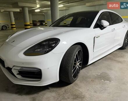 Белый Порше Панамера, объемом двигателя 3 л и пробегом 20 тыс. км за 119500 $, фото 6 на Automoto.ua
