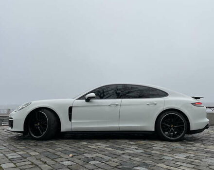 Білий Порше Panamera, об'ємом двигуна 2.89 л та пробігом 26 тис. км за 105000 $, фото 4 на Automoto.ua