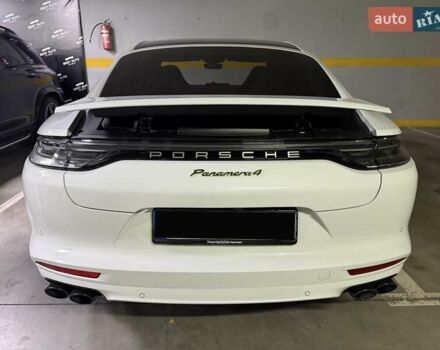 Белый Порше Панамера, объемом двигателя 3 л и пробегом 20 тыс. км за 119500 $, фото 4 на Automoto.ua