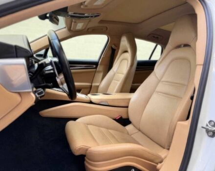 Белый Порше Панамера, объемом двигателя 2.9 л и пробегом 31 тыс. км за 21000 $, фото 6 на Automoto.ua