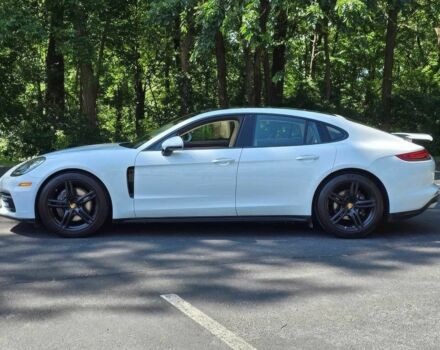 Білий Порше Panamera, об'ємом двигуна 3 л та пробігом 57 тис. км за 30000 $, фото 3 на Automoto.ua