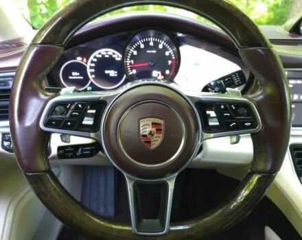 Білий Порше Panamera, об'ємом двигуна 3 л та пробігом 57 тис. км за 30000 $, фото 11 на Automoto.ua