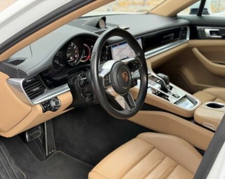 Белый Порше Панамера, объемом двигателя 2.9 л и пробегом 100 тыс. км за 59000 $, фото 18 на Automoto.ua