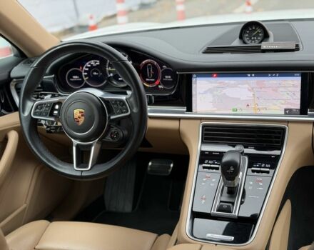Белый Порше Панамера, объемом двигателя 2.9 л и пробегом 100 тыс. км за 59000 $, фото 11 на Automoto.ua