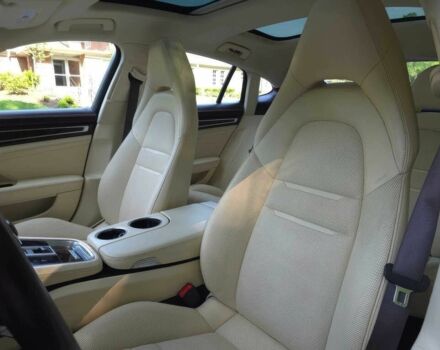 Білий Порше Panamera, об'ємом двигуна 3 л та пробігом 57 тис. км за 30000 $, фото 15 на Automoto.ua