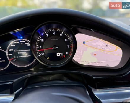 Белый Порше Панамера, объемом двигателя 2.89 л и пробегом 91 тыс. км за 65000 $, фото 35 на Automoto.ua