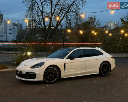 Белый Порше Панамера, объемом двигателя 2.89 л и пробегом 91 тыс. км за 65000 $, фото 1 на Automoto.ua