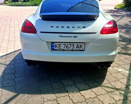Білий Порше Panamera, об'ємом двигуна 4.8 л та пробігом 177 тис. км за 30000 $, фото 2 на Automoto.ua