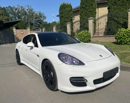 Білий Порше Panamera, об'ємом двигуна 0.48 л та пробігом 162 тис. км за 25000 $, фото 1 на Automoto.ua