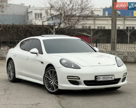 Білий Порше Panamera, об'ємом двигуна 4.8 л та пробігом 210 тис. км за 21500 $, фото 1 на Automoto.ua