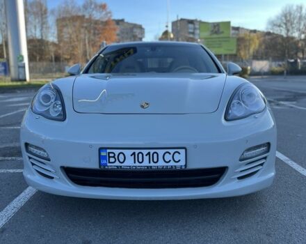 Белый Порше Панамера, объемом двигателя 4.8 л и пробегом 150 тыс. км за 18999 $, фото 1 на Automoto.ua