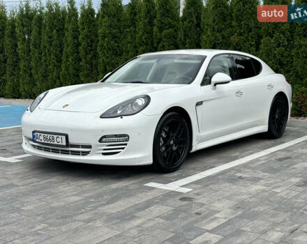 Білий Порше Panamera, об'ємом двигуна 4.81 л та пробігом 56 тис. км за 25400 $, фото 1 на Automoto.ua