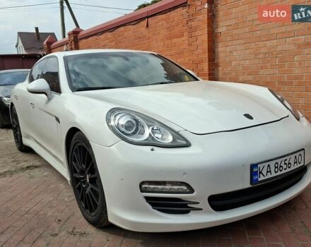 Белый Порше Панамера, объемом двигателя 3.61 л и пробегом 144 тыс. км за 18000 $, фото 1 на Automoto.ua