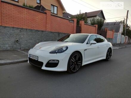 Білий Порше Panamera, об'ємом двигуна 3 л та пробігом 65 тис. км за 31800 $, фото 1 на Automoto.ua