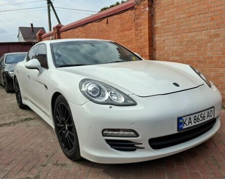 Білий Порше Panamera, об'ємом двигуна 3.61 л та пробігом 144 тис. км за 15500 $, фото 1 на Automoto.ua
