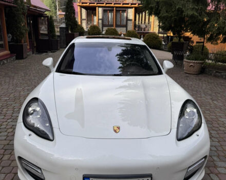 Білий Порше Panamera, об'ємом двигуна 4.81 л та пробігом 87 тис. км за 20000 $, фото 1 на Automoto.ua