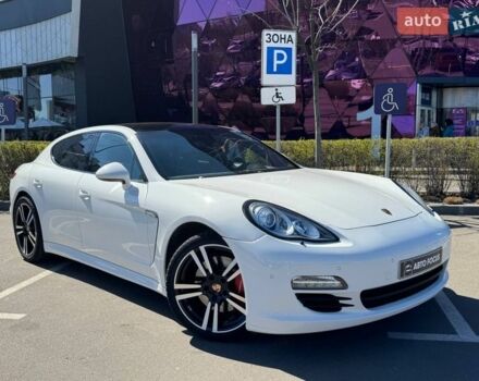 Белый Порше Панамера, объемом двигателя 2.97 л и пробегом 131 тыс. км за 25990 $, фото 1 на Automoto.ua