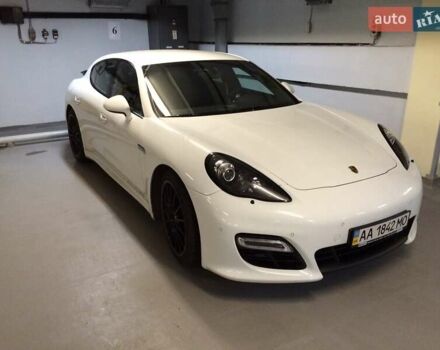 Белый Порше Панамера, объемом двигателя 4.81 л и пробегом 105 тыс. км за 25000 $, фото 1 на Automoto.ua