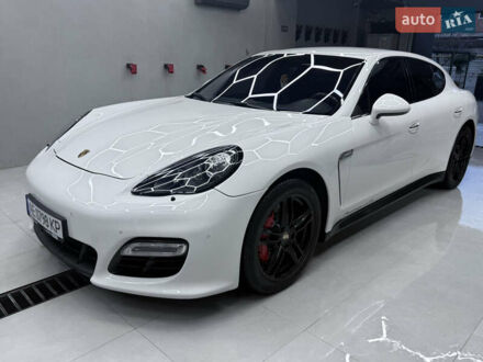 Білий Порше Panamera, об'ємом двигуна 4.81 л та пробігом 200 тис. км за 24500 $, фото 1 на Automoto.ua