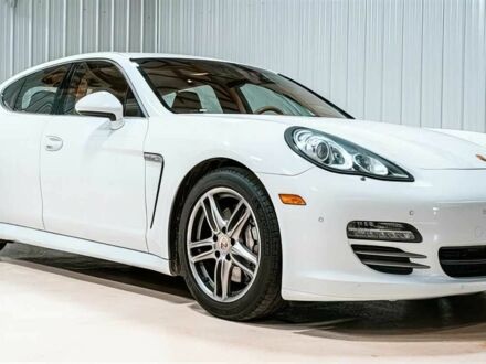 Порше Панамера 2013 в Черновцах на Automoto.ua Белый Порше Панамера, объемом двигателя 4.8 л и пробегом 78 тыс. км за 16500 $, фото 1 на Automoto.ua