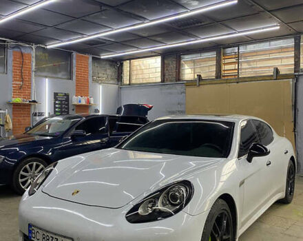 Білий Порше Panamera, об'ємом двигуна 3.61 л та пробігом 93 тис. км за 34000 $, фото 1 на Automoto.ua
