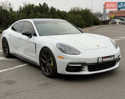 Білий Порше Panamera, об'ємом двигуна 2.89 л та пробігом 43 тис. км за 66499 $, фото 1 на Automoto.ua