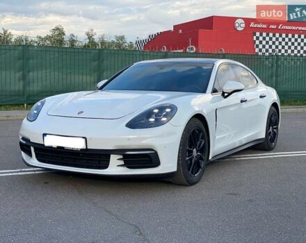 Білий Порше Panamera, об'ємом двигуна 3 л та пробігом 90 тис. км за 50000 $, фото 1 на Automoto.ua