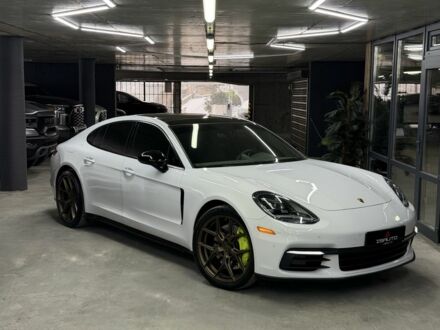 Білий Порше Panamera, об'ємом двигуна 2.9 л та пробігом 42 тис. км за 67500 $, фото 1 на Automoto.ua
