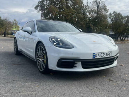 Белый Порше Панамера, объемом двигателя 3 л и пробегом 85 тыс. км за 49999 $, фото 1 на Automoto.ua