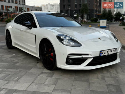 Порше Panamera 2018 у Києві на Automoto.ua Білий Порше Panamera, об'ємом двигуна 3 л та пробігом 116 тис. км за 48500 $, фото 1 на Automoto.ua