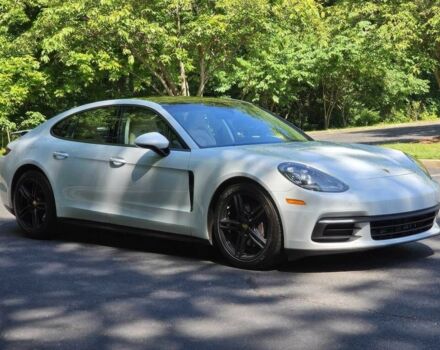 Білий Порше Panamera, об'ємом двигуна 3 л та пробігом 57 тис. км за 30000 $, фото 1 на Automoto.ua