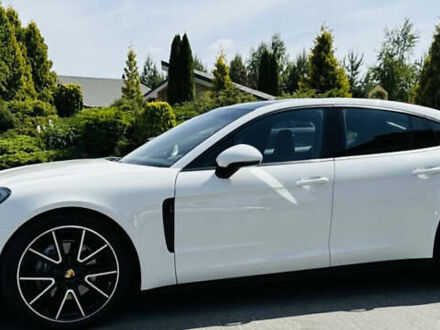 Белый Порше Панамера, объемом двигателя 3 л и пробегом 101 тыс. км за 48999 $, фото 1 на Automoto.ua