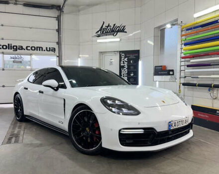 Белый Порше Панамера, объемом двигателя 4 л и пробегом 47 тыс. км за 89900 $, фото 1 на Automoto.ua