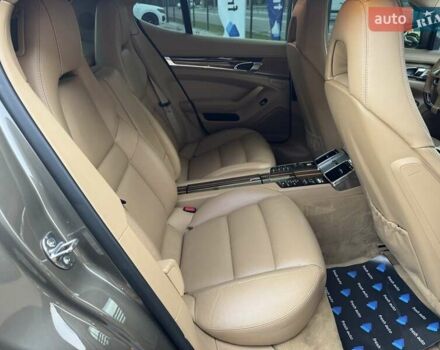 Порше Панамера 2011 в Ровно на Automoto.ua Бежевый Порше Панамера, объемом двигателя 4.8 л и пробегом 147 тыс. км за 22700 $, фото 31 на Automoto.ua