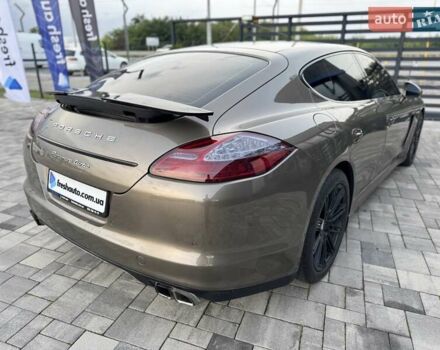 Порше Панамера 2011 в Ровно на Automoto.ua Бежевый Порше Панамера, объемом двигателя 4.8 л и пробегом 147 тыс. км за 22700 $, фото 12 на Automoto.ua