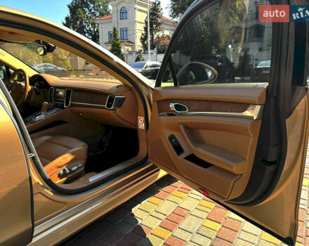 Бежевый Порше Панамера, объемом двигателя 3.61 л и пробегом 260 тыс. км за 15000 $, фото 14 на Automoto.ua