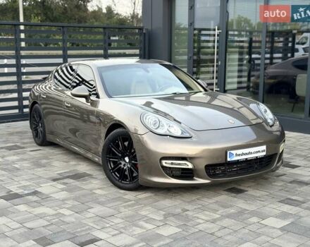 Порше Панамера 2011 в Ровно на Automoto.ua Бежевый Порше Панамера, объемом двигателя 4.8 л и пробегом 147 тыс. км за 22700 $, фото 1 на Automoto.ua