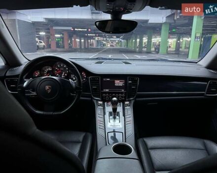 Чорний Порше Panamera, об'ємом двигуна 4.81 л та пробігом 173 тис. км за 15990 $, фото 12 на Automoto.ua