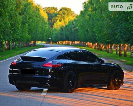 Чорний Порше Panamera, об'ємом двигуна 4.8 л та пробігом 102 тис. км за 26500 $, фото 4 на Automoto.ua