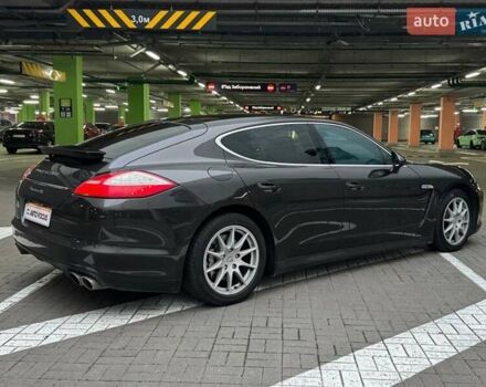 Чорний Порше Panamera, об'ємом двигуна 4.81 л та пробігом 173 тис. км за 15990 $, фото 5 на Automoto.ua