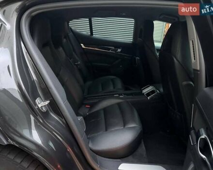Чорний Порше Panamera, об'ємом двигуна 4.81 л та пробігом 173 тис. км за 15990 $, фото 8 на Automoto.ua