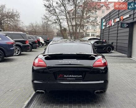 Черный Порше Панамера, объемом двигателя 4.81 л и пробегом 133 тыс. км за 15900 $, фото 5 на Automoto.ua