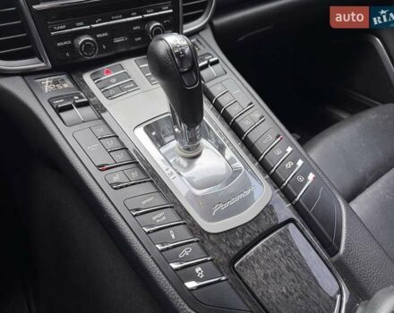 Черный Порше Панамера, объемом двигателя 4.81 л и пробегом 133 тыс. км за 15900 $, фото 21 на Automoto.ua