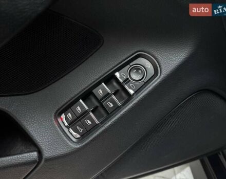 Чорний Порше Panamera, об'ємом двигуна 4.81 л та пробігом 173 тис. км за 15990 $, фото 10 на Automoto.ua