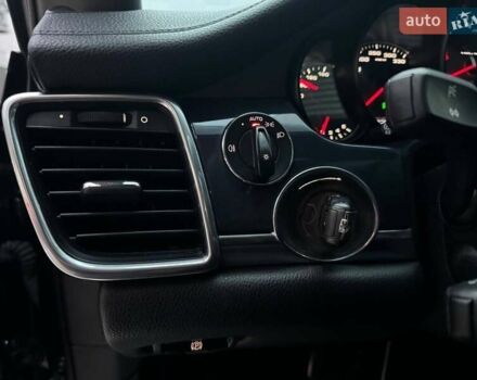 Чорний Порше Panamera, об'ємом двигуна 4.81 л та пробігом 173 тис. км за 15990 $, фото 11 на Automoto.ua