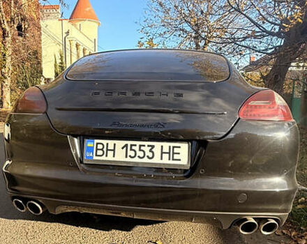 Черный Порше Панамера, объемом двигателя 4.8 л и пробегом 153 тыс. км за 16500 $, фото 3 на Automoto.ua