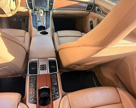 Черный Порше Панамера, объемом двигателя 4.8 л и пробегом 153 тыс. км за 16500 $, фото 16 на Automoto.ua