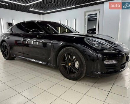 Чорний Порше Panamera, об'ємом двигуна 4.81 л та пробігом 151 тис. км за 23000 $, фото 51 на Automoto.ua