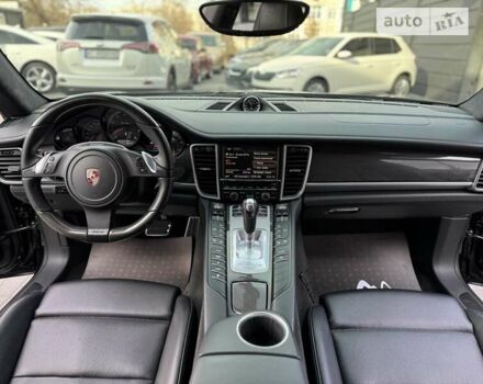 Чорний Порше Panamera, об'ємом двигуна 4.81 л та пробігом 104 тис. км за 28500 $, фото 18 на Automoto.ua