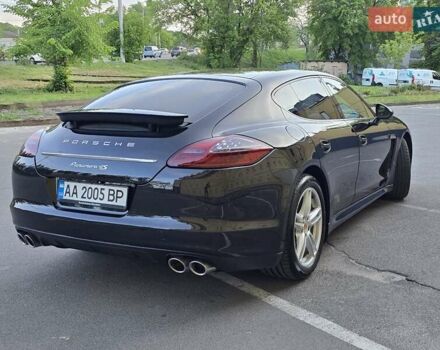Черный Порше Панамера, объемом двигателя 4.81 л и пробегом 82 тыс. км за 22900 $, фото 37 на Automoto.ua